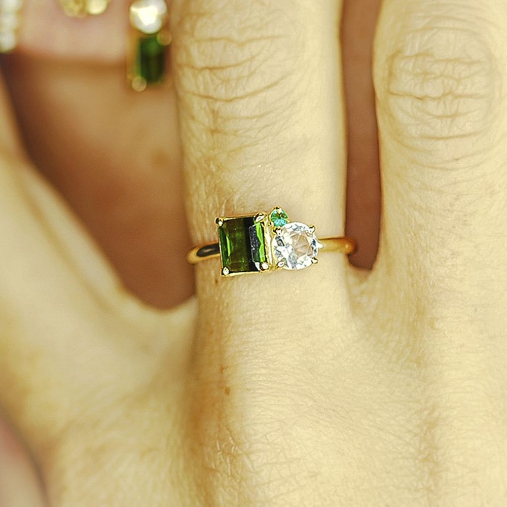 Anel Aurora em Ouro Amarelo 18k com Água Marinha, Esmeralda e Turmalina Verde